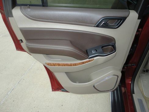 Used 2017 Chevrolet Tahoe Premier image 10