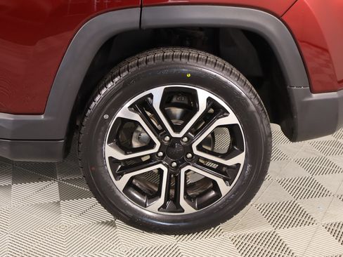 Used 2022 Jeep Compass Limited AWD/4WD image 17