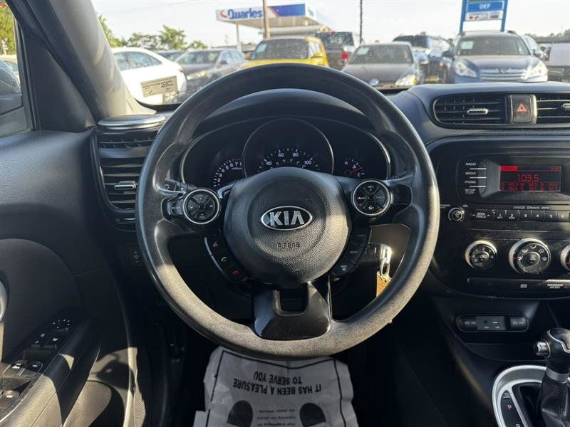 Used 2016 Kia Soul FWD image 13