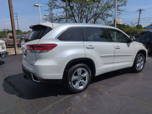 Used 2018 Toyota Highlander Limited AWD/4WD image 5