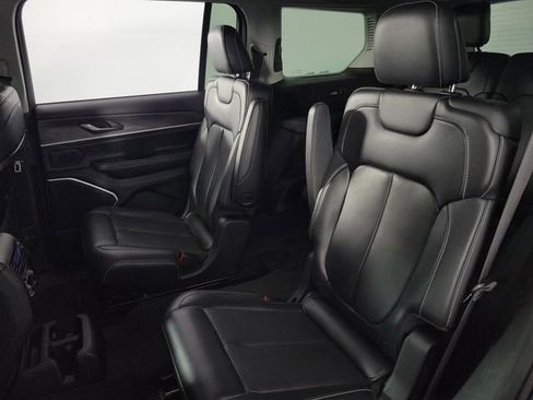 Used 2021 Jeep Grand Cherokee L Limited image 18