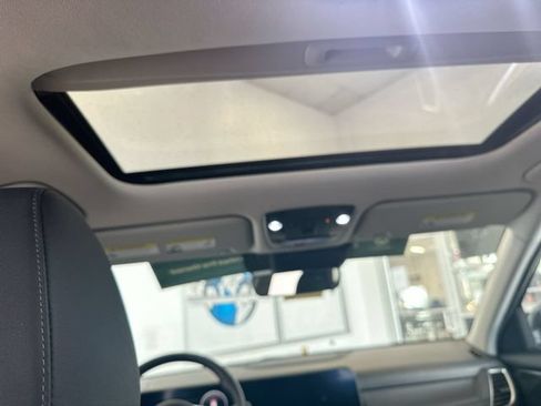 Certified 2024 Kia Seltos SX w/ SX Sunroof Package AWD/4WD image 18