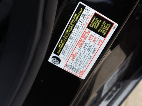 Used 2025 Nissan Versa S w/ Trunk Package FWD image 26