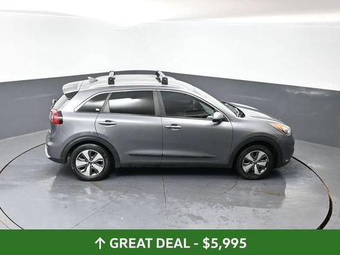 Used 2018 Kia Niro LX FWD image 40