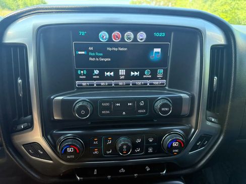 Used 2017 Chevrolet Silverado 1500 LT w/ LPO, Black Pack AWD/4WD image 15