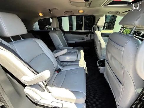 Used 2018 Honda Odyssey EX-L image 17