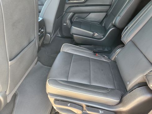 Used 2026 GMC Yukon Elevation RWD image 29