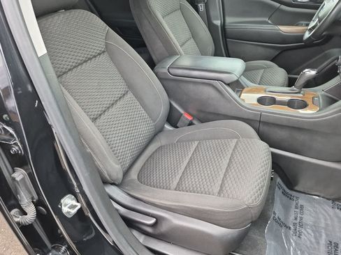 Used 2019 GMC Acadia SLE FWD image 21