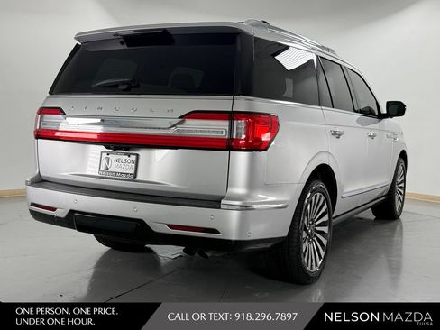 Used 2019 Lincoln Navigator Reserve w/ Cargo Package AWD/4WD image 6
