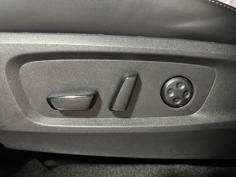 Certified 2025 INFINITI QX60 Pure AWD/4WD image 19
