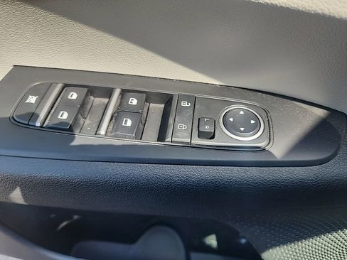 Certified 2023 Kia Forte LXS w/ LXS Technology Package image 23