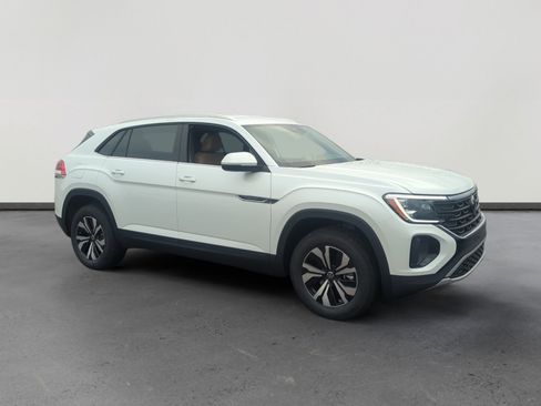 New 2026 Volkswagen Atlas Cross Sport SE image 7