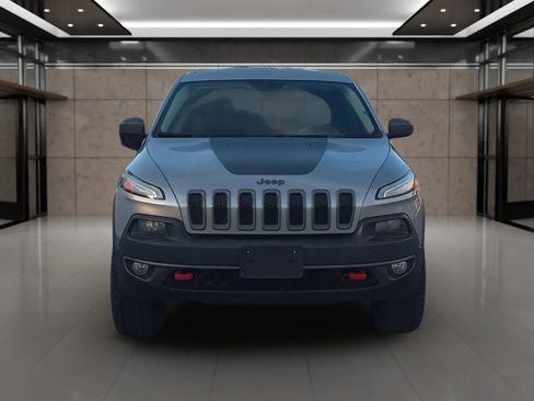 Used 2016 Jeep Cherokee Trailhawk w/ Cold Weather Group image 2
