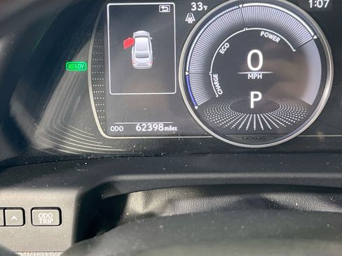 Used 2021 Lexus ES 300h Ultra Luxury w/ Accessory Package 2 image 12