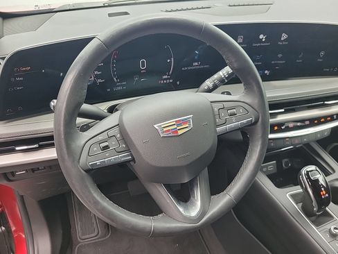 Used 2024 Cadillac XT4 Premium Luxury FWD image 24