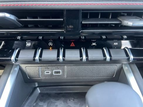 Used 2026 Chevrolet Colorado Z71 w/ Z71 Convenience Package 2 AWD/4WD image 29