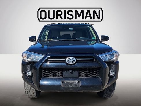 Certified 2022 Toyota 4Runner SR5 Premium w/ Moonroof Package AWD/4WD image 2