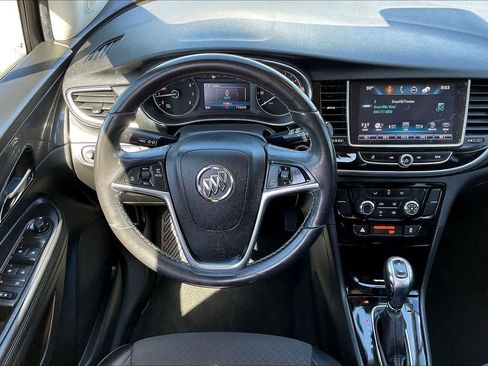 Used 2019 Buick Encore Preferred image 5