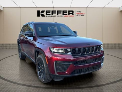 New 2026 Jeep Grand Cherokee Altitude AWD/4WD image 7