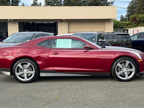 Used 2011 Chevrolet Camaro SS w/ RS Package image 3