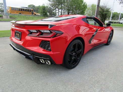 Used 2024 Chevrolet Corvette Stingray Premium Cpe w/ Z51 Performance Package RWD image 4