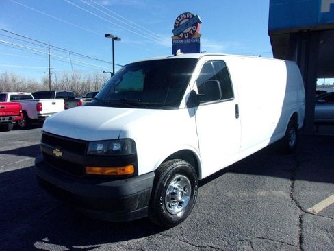Used 2019 Chevrolet Express 2500 Extended RWD image 1