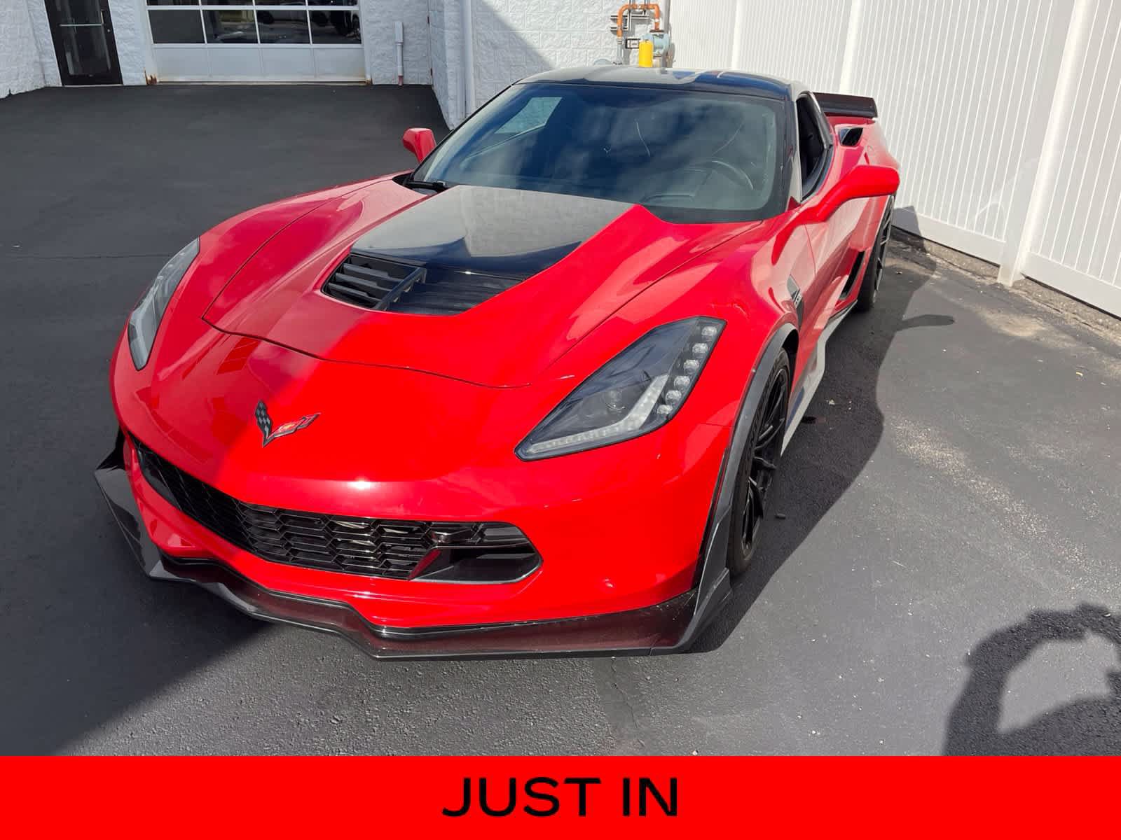 Used 2016 Chevrolet Corvette Z06 w/ 2LZ Preferred Equipment Group RWD image 1