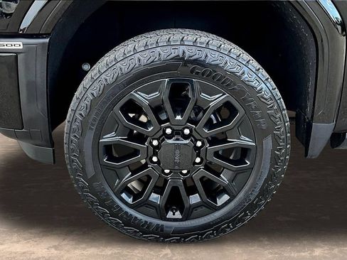 Used 2024 GMC Sierra 2500 Denali w/ Denali Reserve Package AWD/4WD image 36