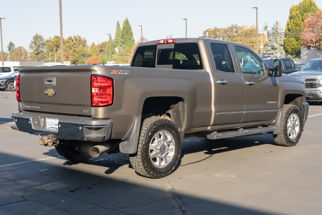 Used 2015 Chevrolet Silverado 2500 LTZ w/ LTZ Plus Package AWD/4WD image 6