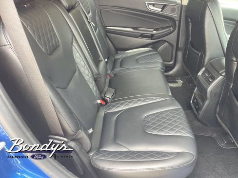 Used 2024 Ford Edge Titanium AWD/4WD image 16