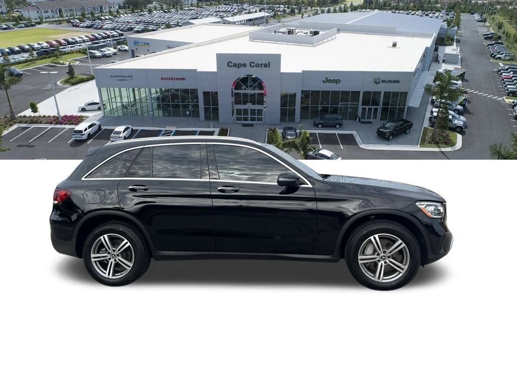 Used 2022 Mercedes-Benz GLC 300 image 4