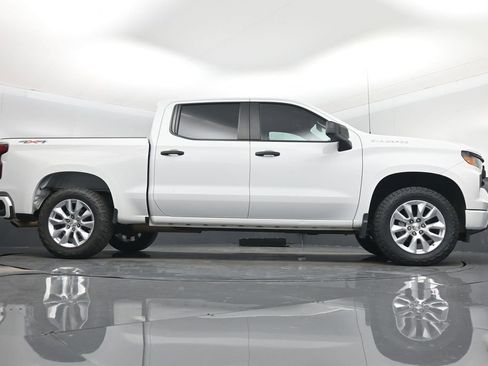 Used 2022 Chevrolet Silverado 1500 Custom image 52