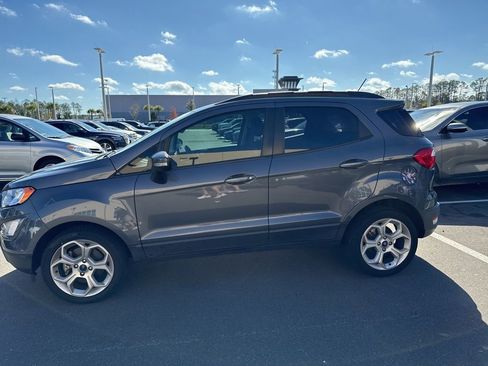 Used 2021 Ford EcoSport SE w/ SE Convenience Package image 4