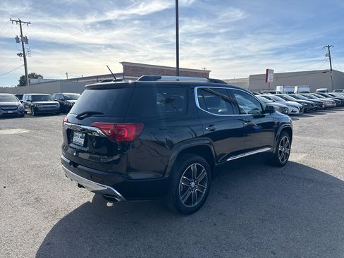 Used 2017 GMC Acadia Denali image 6