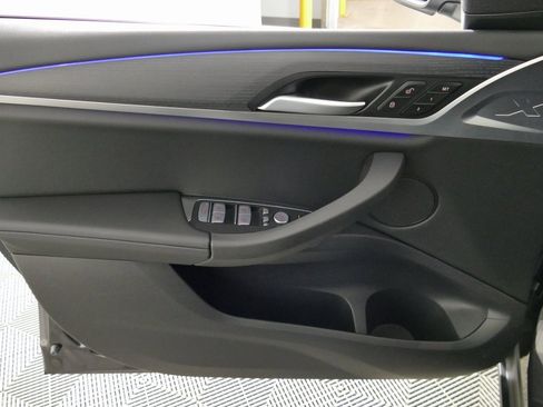 Used 2023 BMW X3 xDrive30i w/ Premium Package image 10