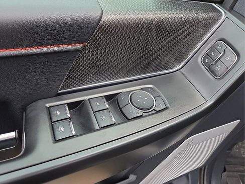 Used 2025 Ford F150 Raptor image 23