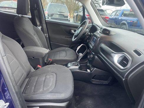 Used 2019 Jeep Renegade Latitude image 14