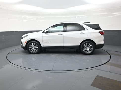 Used 2023 Chevrolet Equinox Premier image 6