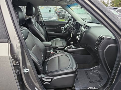 Used 2016 Kia Soul w/ Option Group 020 image 11
