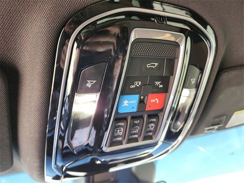 Used 2023 Jeep Grand Cherokee Summit image 20