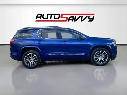 Used 2023 GMC Acadia Denali w/ Denali Ultimate Package image 8