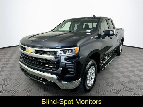 Used 2023 Chevrolet Silverado 1500 LT w/ Safety Package AWD/4WD image 5