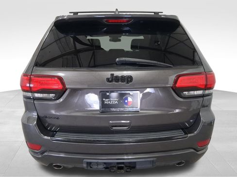 Used 2015 Jeep Grand Cherokee Altitude AWD/4WD image 6