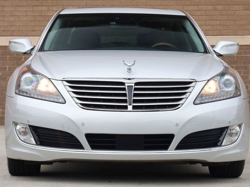 Used 2015 Hyundai Equus Signature RWD image 5
