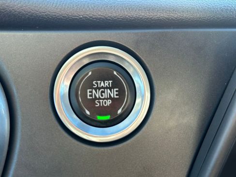 Used 2020 Chevrolet Blazer LT image 9