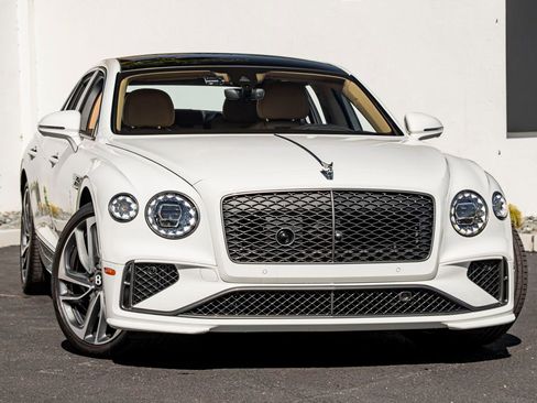 Used 2025 Bentley Flying Spur Plug-In Hybrid AWD/4WD image 1