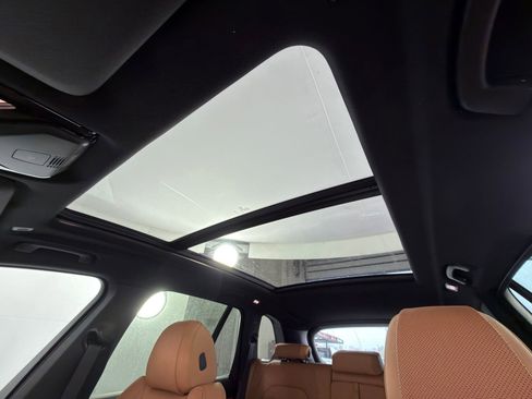 Used 2026 BMW X5 sDrive40i w/ Premium Package RWD image 12
