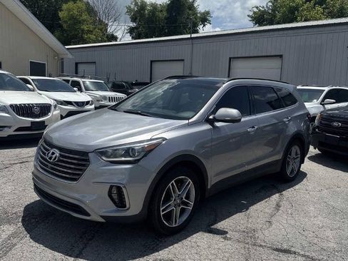 Used 2017 Hyundai Santa Fe FWD w/ Cargo Package image 1
