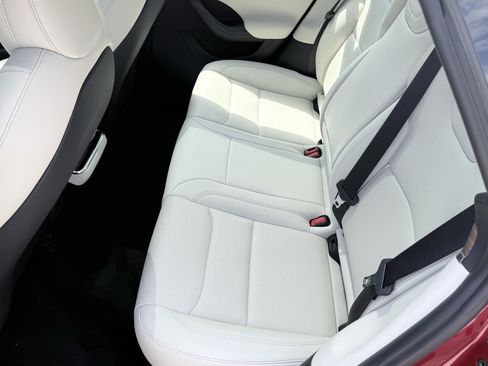Used 2023 Tesla Model S AWD/4WD image 30