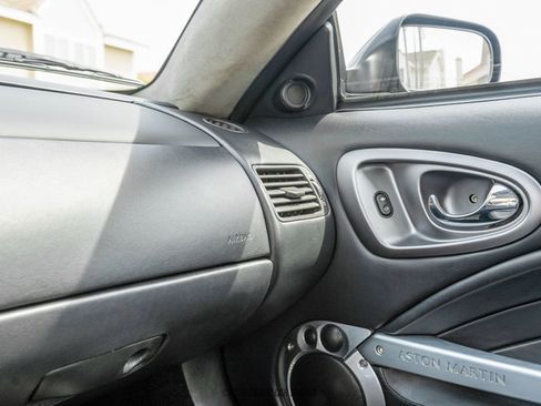 Used 2005 Aston Martin Vanquish S RWD image 42
